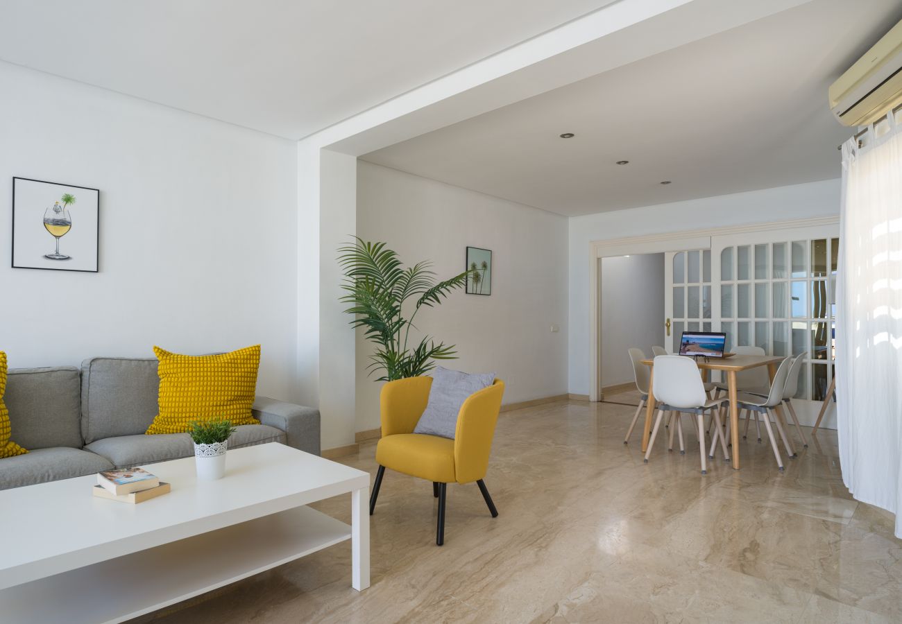 House in Las Palmas de Gran Canaria - Awesome beachfront terrace By CanariasGetaway 