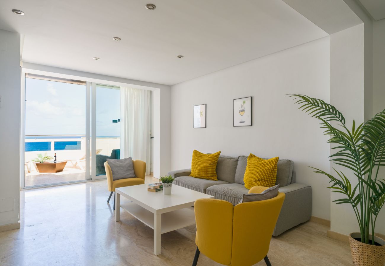 House in Las Palmas de Gran Canaria - Awesome beachfront terrace By CanariasGetaway 