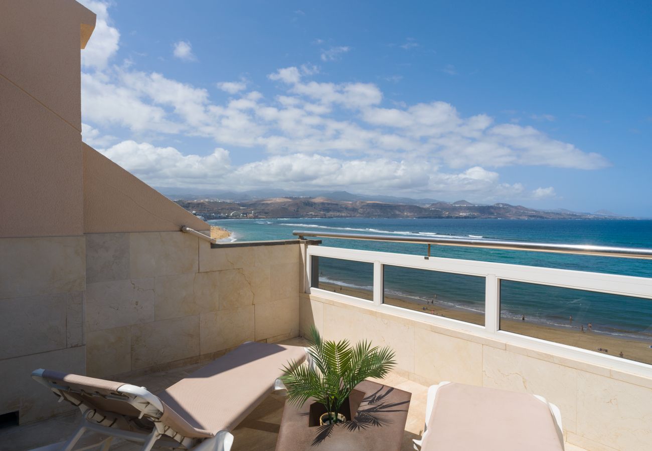 House in Las Palmas de Gran Canaria - Awesome beachfront terrace By CanariasGetaway 