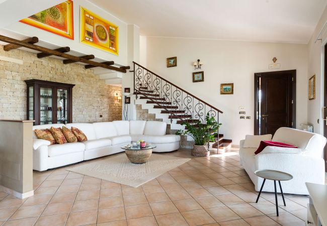 Villa in Paceco - Comfortable villa with pool situated in a splendid panoramic location near Trapani Villa in Paceco - Comfortable villa with pool situated in a splendid panoramic location near Trapani