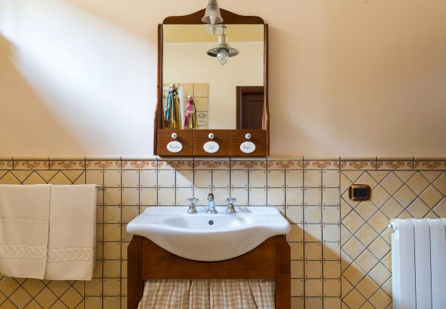 Villa in Paceco - Comfortable villa with pool situated in a splendid panoramic location near Trapani Villa in Paceco - Comfortable villa with pool situated in a splendid panoramic location near Trapani