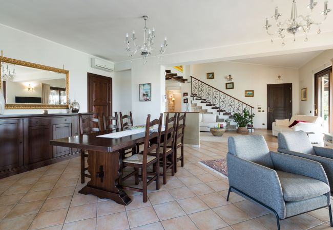 Villa in Paceco - Comfortable villa with pool situated in a splendid panoramic location near Trapani Villa in Paceco - Comfortable villa with pool situated in a splendid panoramic location near Trapani
