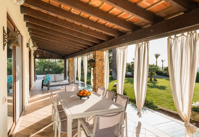 Villa in Paceco - Comfortable villa with pool situated in a splendid panoramic location near Trapani Villa in Paceco - Comfortable villa with pool situated in a splendid panoramic location near Trapani