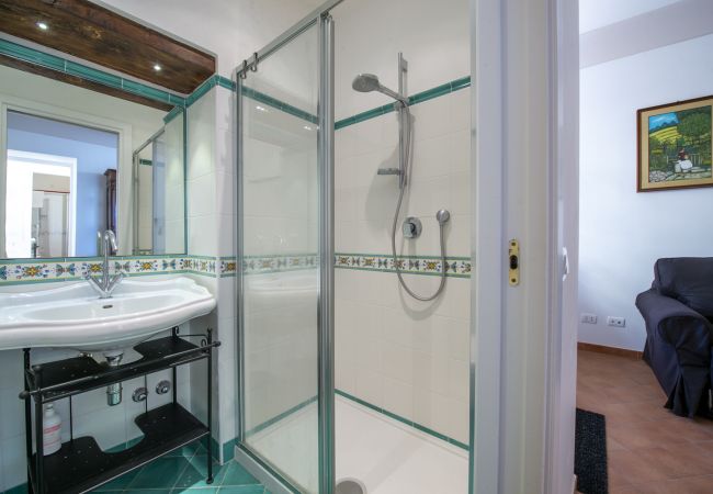Apartment in Praiano - Casa Cimino A - Lovely apartment and amazing view on Capri and Positano Apartment in Praiano - Casa Cimino A - Lovely apartment and amazing view on Capri and Positano