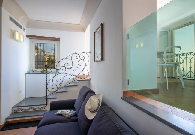 Apartment in Praiano - Casa Cimino A - Lovely apartment and amazing view on Capri and Positano Apartment in Praiano - Casa Cimino A - Lovely apartment and amazing view on Capri and Positano