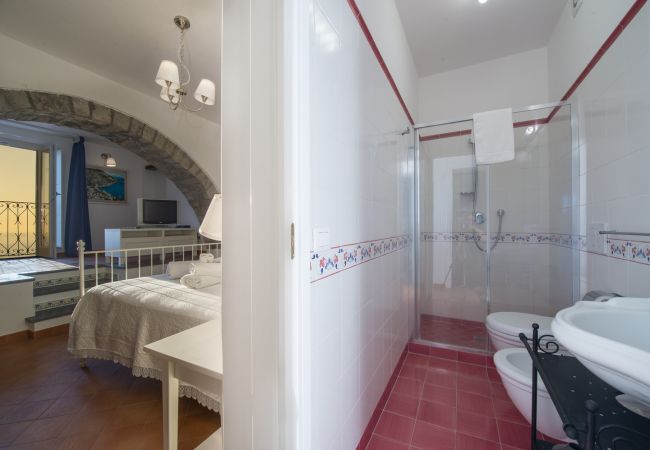 Apartment in Praiano - Casa Cimino A - Lovely apartment and amazing view on Capri and Positano Apartment in Praiano - Casa Cimino A - Lovely apartment and amazing view on Capri and Positano