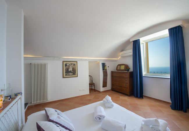 Apartment in Praiano - Casa Cimino B - Incredible view of Capri Apartment in Praiano - Casa Cimino B - Incredible view of Capri