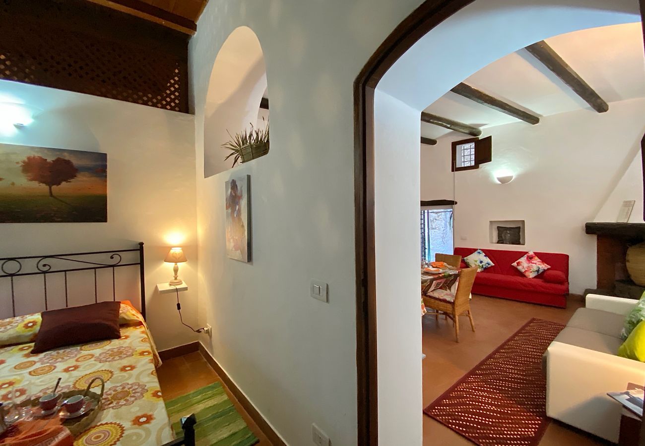 Apartment in Sperlonga - In the heart of the historical center, comfortable two-room apartment