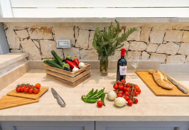 Villa in Noto - Pool villa, 300 metres from beach, San Lorenzo, Sicily Villa in Noto - Pool villa, 300 metres from beach, San Lorenzo, Sicily