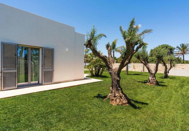 Villa in Noto - Pool villa, 300 metres from beach, San Lorenzo, Sicily Villa in Noto - Pool villa, 300 metres from beach, San Lorenzo, Sicily