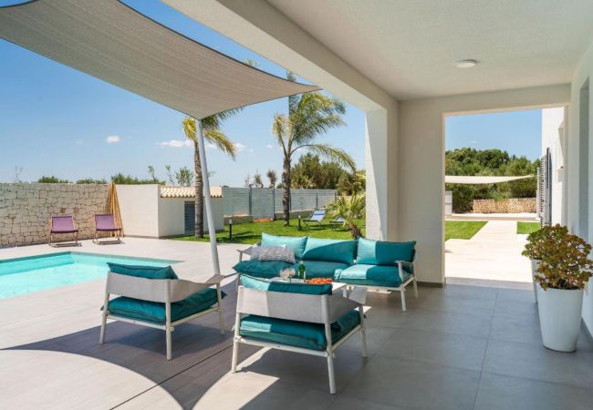 Villa in Noto - Pool villa, 300 metres from beach, San Lorenzo, Sicily Villa in Noto - Pool villa, 300 metres from beach, San Lorenzo, Sicily