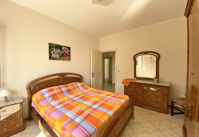 Apartment in Sperlonga - Comfortable four-room apartment with garden and garage Apartment in Sperlonga - Comfortable four-room apartment with garden and garage