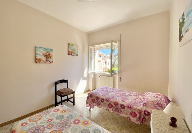 Apartment in Sperlonga - Comfortable four-room apartment with garden and garage Apartment in Sperlonga - Comfortable four-room apartment with garden and garage