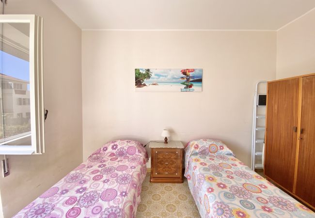 Apartment in Sperlonga - Comfortable four-room apartment with garden and garage Apartment in Sperlonga - Comfortable four-room apartment with garden and garage