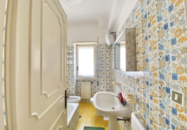 Apartment in Sperlonga - Comfortable four-room apartment with garden and garage Apartment in Sperlonga - Comfortable four-room apartment with garden and garage