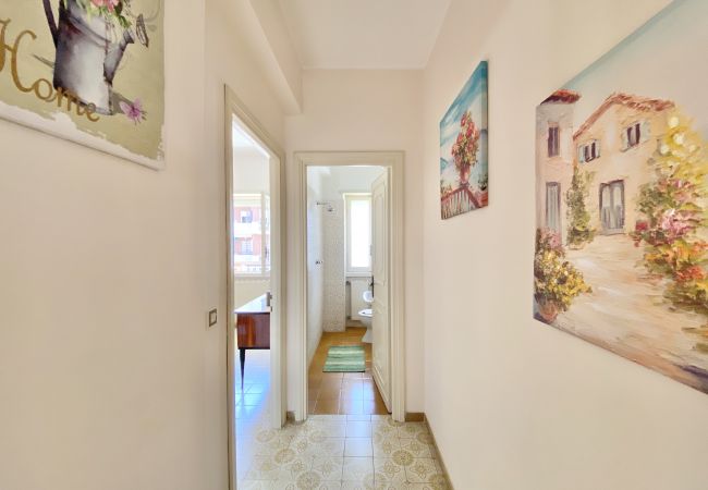 Apartment in Sperlonga - Comfortable four-room apartment with garden and garage Apartment in Sperlonga - Comfortable four-room apartment with garden and garage