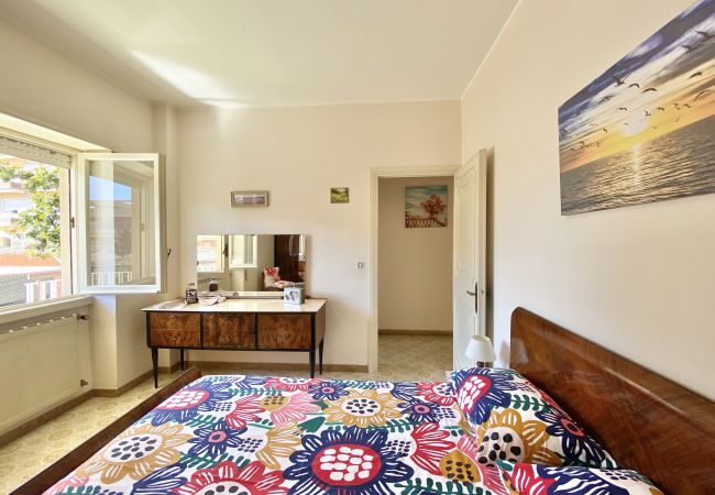 Apartment in Sperlonga - Comfortable four-room apartment with garden and garage Apartment in Sperlonga - Comfortable four-room apartment with garden and garage