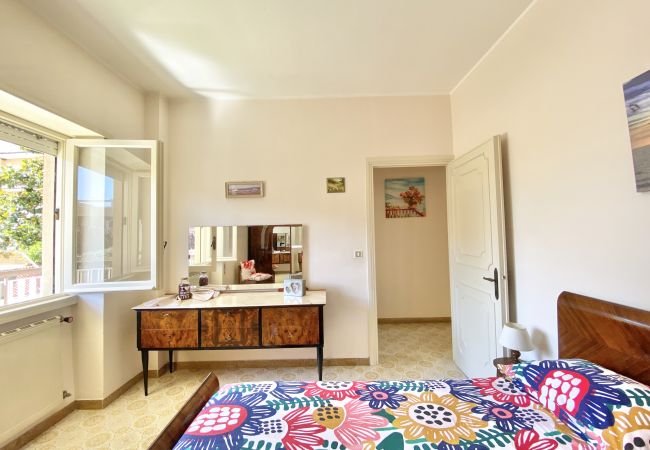 Apartment in Sperlonga - Comfortable four-room apartment with garden and garage Apartment in Sperlonga - Comfortable four-room apartment with garden and garage