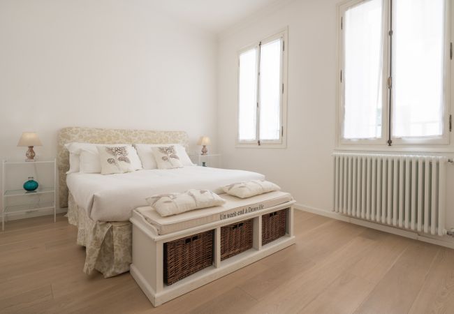 Apartment in Venezia - Venetian Palace Blue Apartment R&R Apartment in Venezia - Venetian Palace Blue Apartment R&R