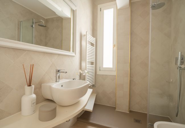 Apartment in Venezia - Venetian Palace Blue Apartment R&R Apartment in Venezia - Venetian Palace Blue Apartment R&R