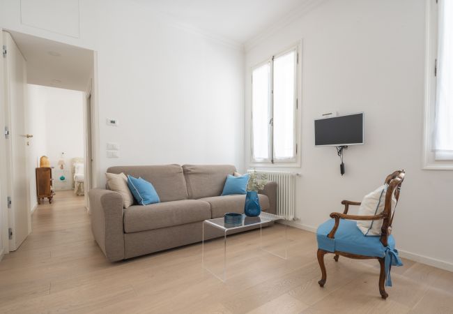 Apartment in Venezia - Venetian Palace Blue Apartment R&R Apartment in Venezia - Venetian Palace Blue Apartment R&R