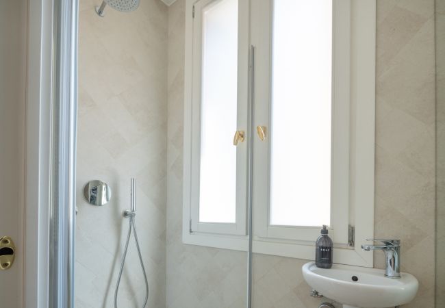 Apartment in Venezia - Venetian Palace Blue Apartment R&R Apartment in Venezia - Venetian Palace Blue Apartment R&R