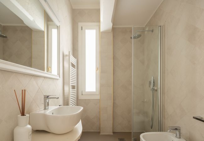 Apartment in Venezia - Venetian Palace Blue Apartment R&R Apartment in Venezia - Venetian Palace Blue Apartment R&R