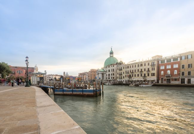Apartment in Venezia - Venetian Palace Green Apartment R&R Apartment in Venezia - Venetian Palace Green Apartment R&R