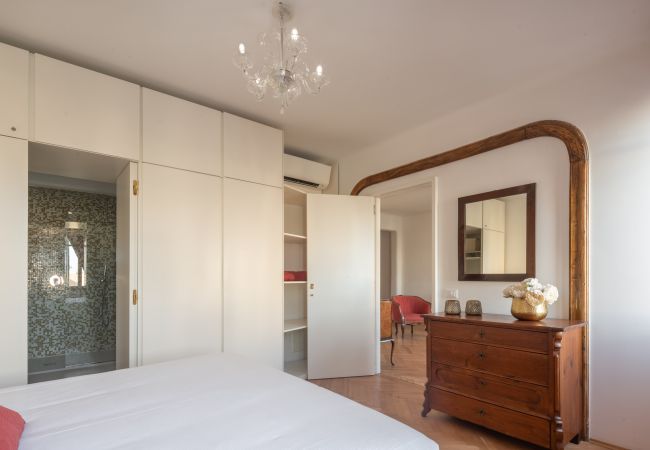 Apartment in Venezia - Venetian Palace Red Apartment R&R Apartment in Venezia - Venetian Palace Red Apartment R&R