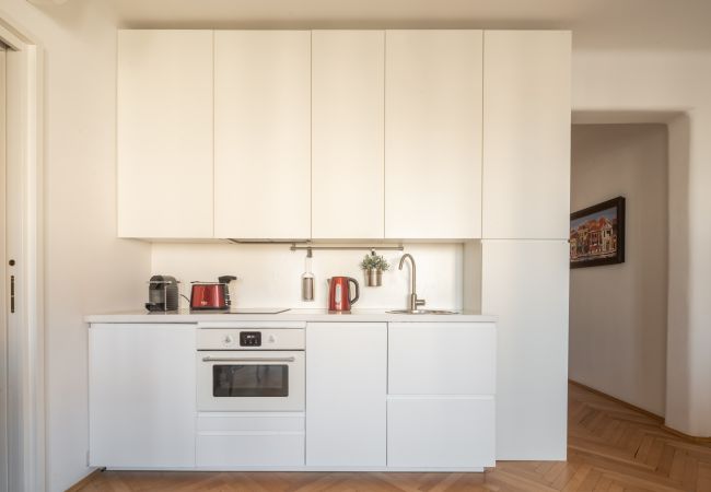 Apartment in Venezia - Venetian Palace Red Apartment R&R Apartment in Venezia - Venetian Palace Red Apartment R&R