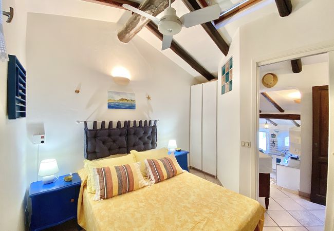 Apartment in Sperlonga - Tiny apartment with sea view Apartment in Sperlonga - Tiny apartment with sea view