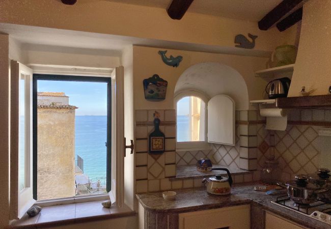 Apartment in Sperlonga - Tiny apartment with sea view Apartment in Sperlonga - Tiny apartment with sea view