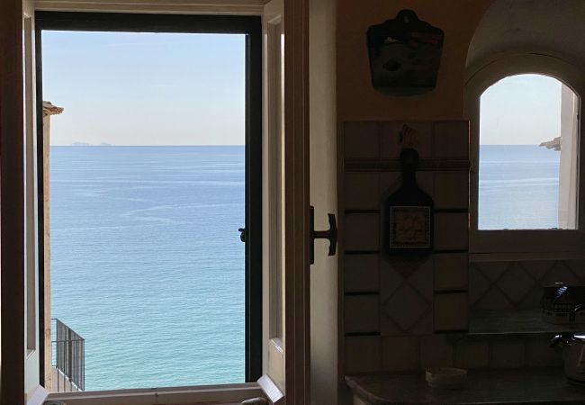 Apartment in Sperlonga - Tiny apartment with sea view