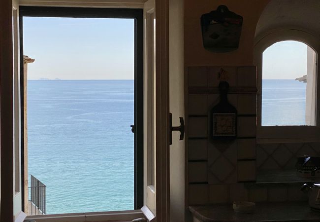 Apartment in Sperlonga - Tiny apartment with sea view Apartment in Sperlonga - Tiny apartment with sea view