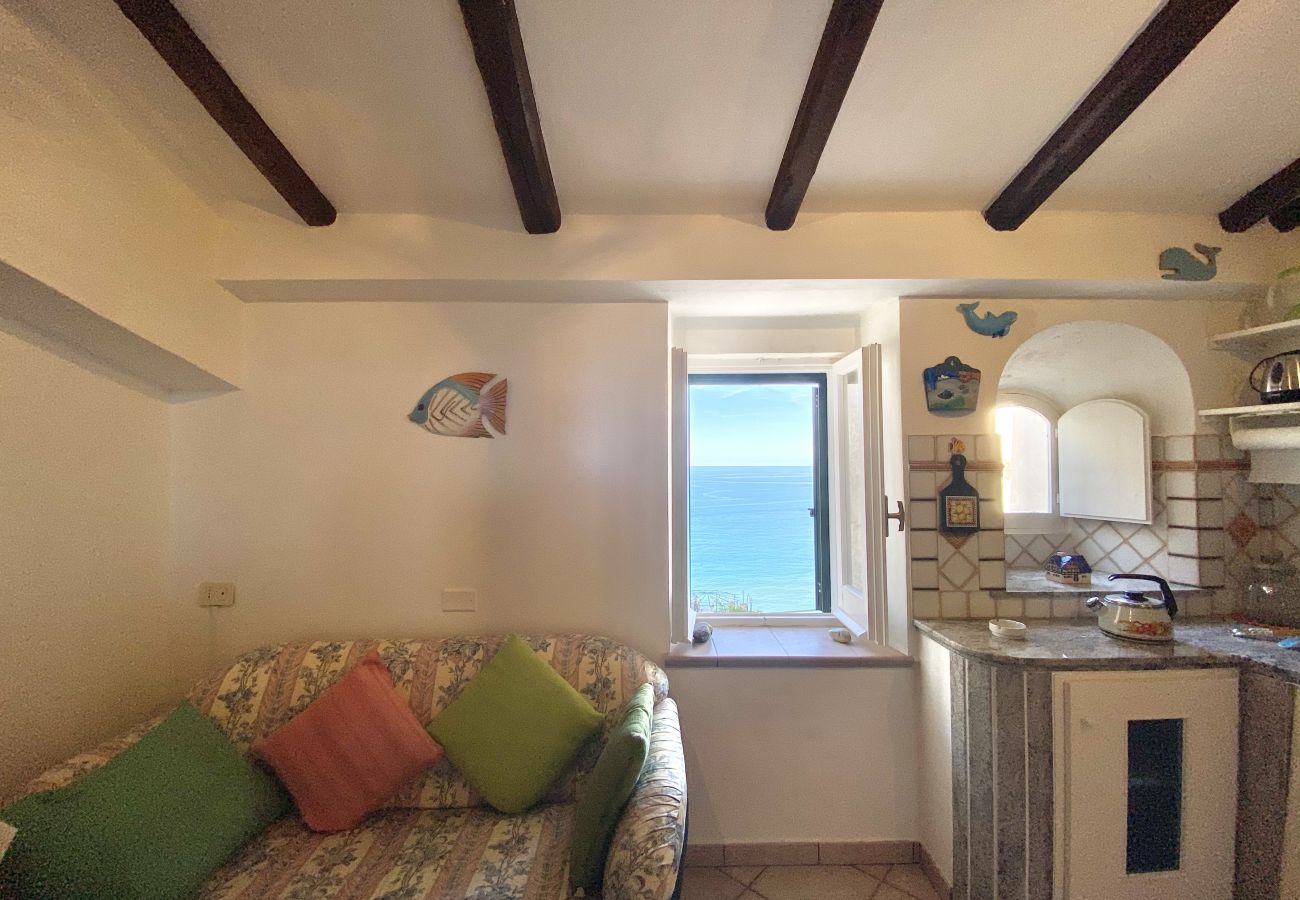 Apartment in Sperlonga - Tiny apartment with sea view