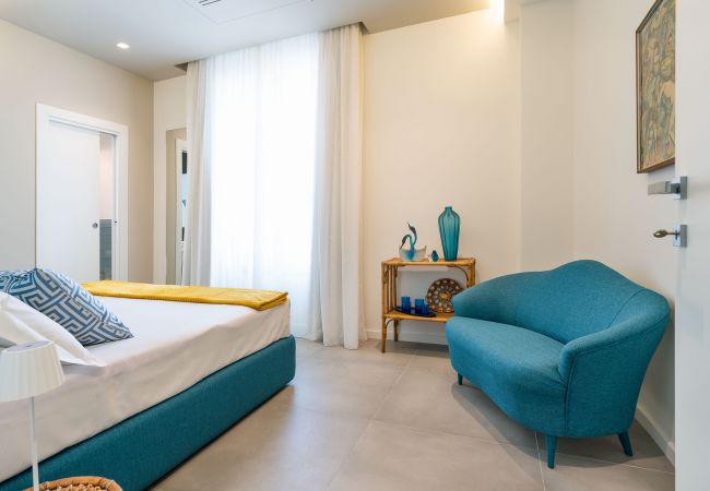 Villa in Stazzo - Lxury seafront villa with pool set in Stazzo, Sicily Villa in Stazzo - Lxury seafront villa with pool set in Stazzo, Sicily