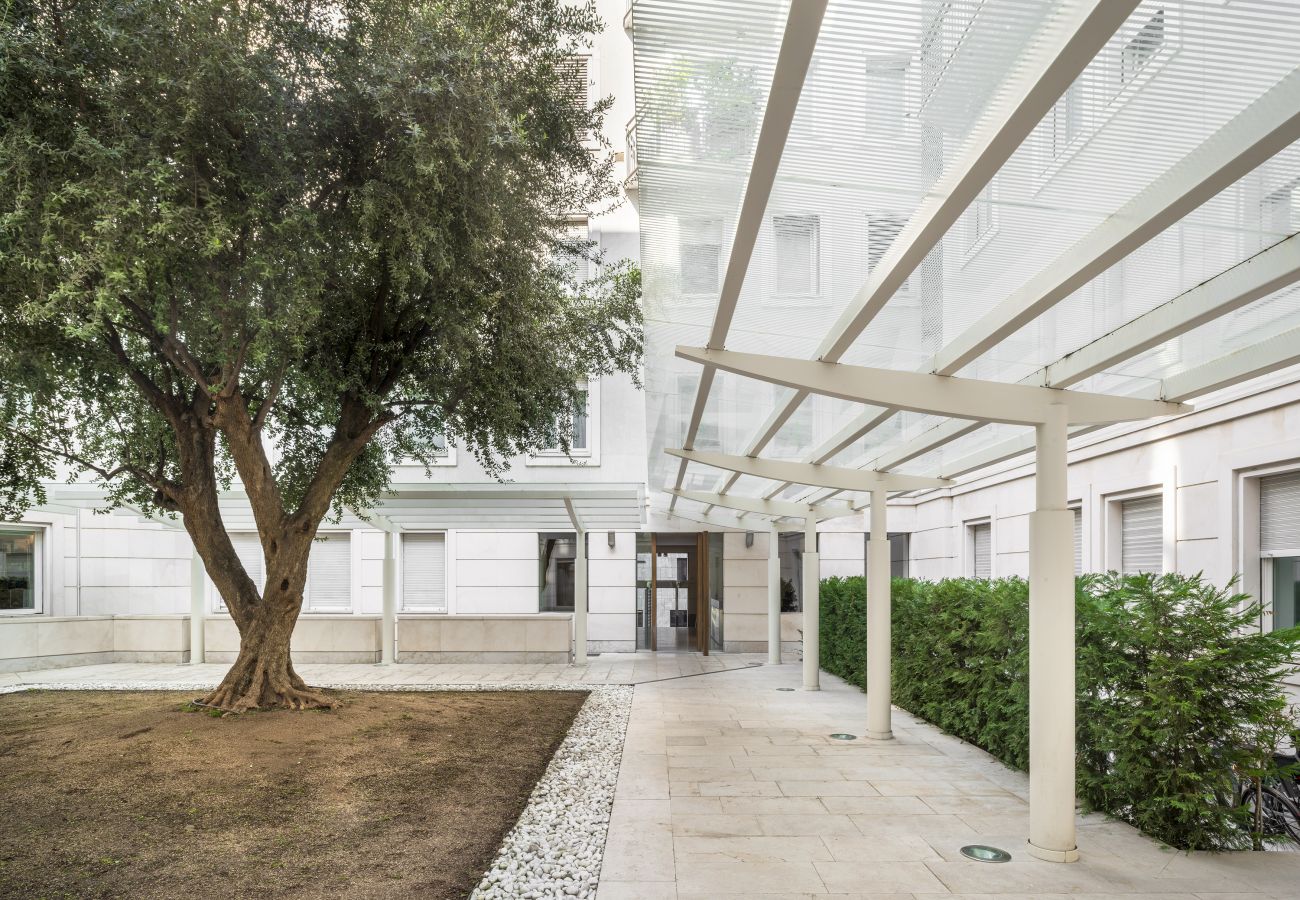 Apartment in Milan - Brera Garden View Apartment R&R