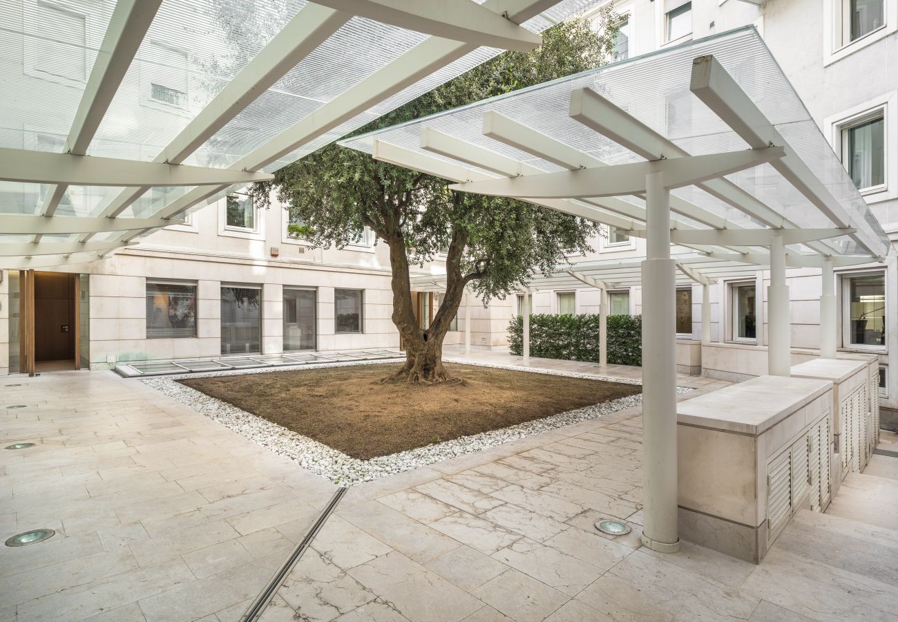 Apartment in Milan - Brera Garden View Apartment R&R