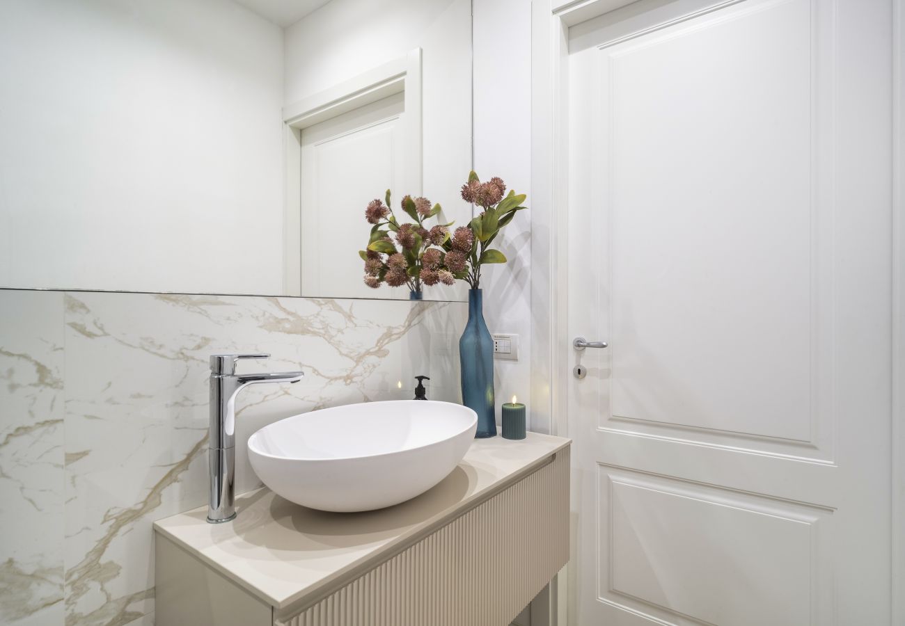 Apartment in Milan - Brera Design Apartment R&R