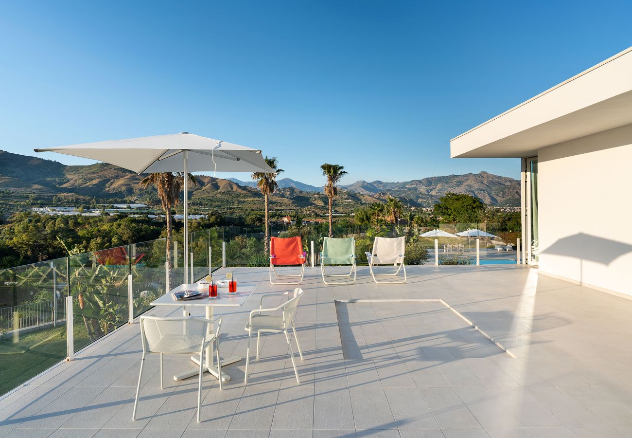 Villa in Calatabiano - Luxury pool villa near Taormina, Sicily