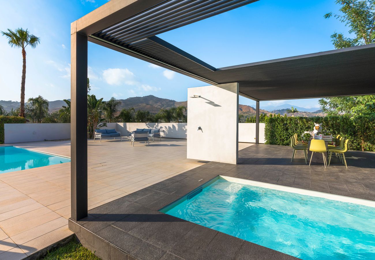 Villa in Calatabiano - Luxury pool villa near Taormina, Sicily