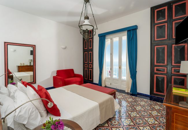 Villa in Amalfi - Villa Bijoux - Luxury Villa Sea View  Villa in Amalfi - Villa Bijoux - Luxury Villa Sea View