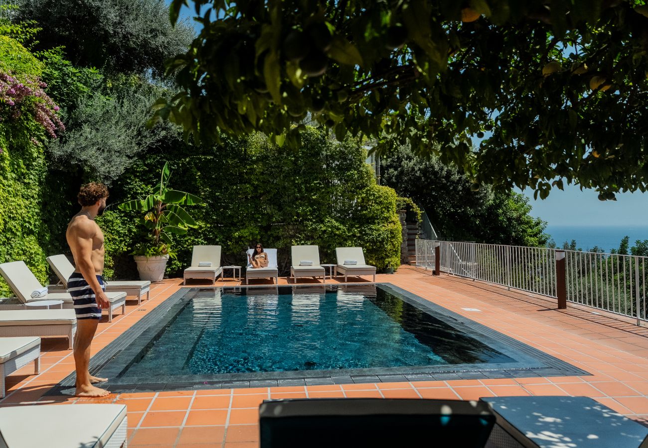 Villa in Amalfi - Villa Bijoux - Luxury Villa Sea View 