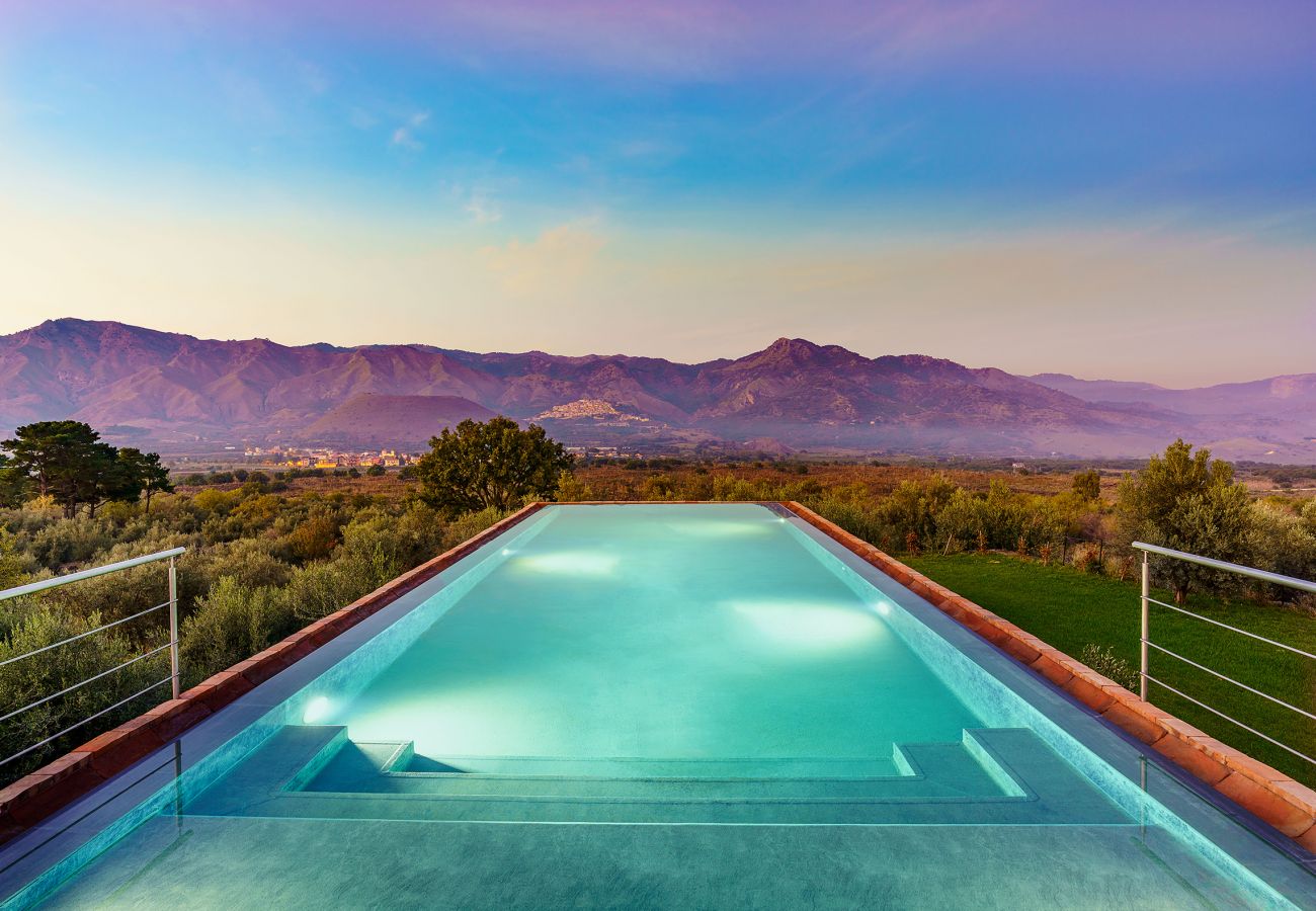 Villa in Castiglione di Sicilia - Exclusive pool villa near Castiglione di Sicilia, Etna