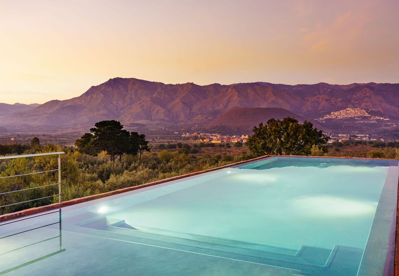 Villa in Castiglione di Sicilia - Exclusive pool villa near Castiglione di Sicilia, Etna