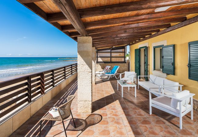 Villa in Donnalucata - Beach villa close to Donnalucata, Sicily Villa in Donnalucata - Beach villa close to Donnalucata, Sicily