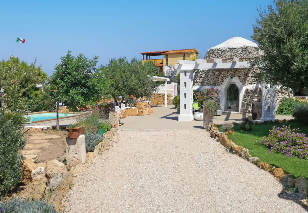 Villa in Torricella - Sea villa with private pool located in Torre Ovo, Apulia