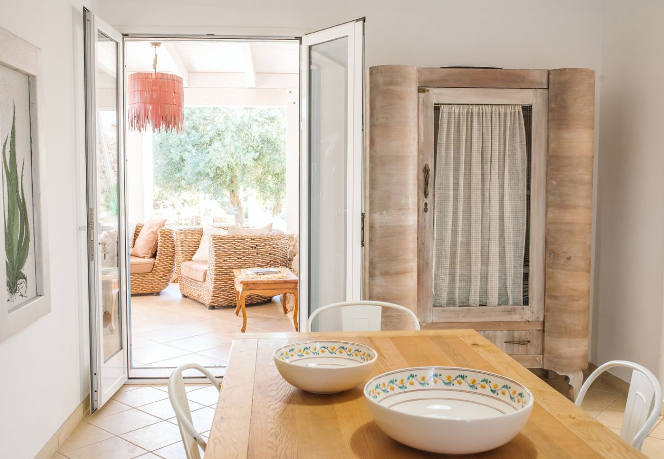 Villa in Torricella - Sea villa with private pool located in Torre Ovo, Apulia