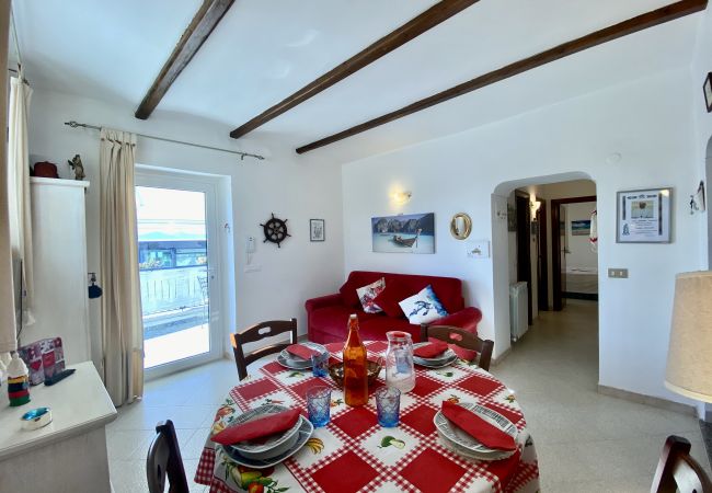Apartment in Sperlonga - Casa with terrace overlooking the sea and parking space Apartment in Sperlonga - Casa with terrace overlooking the sea and parking space