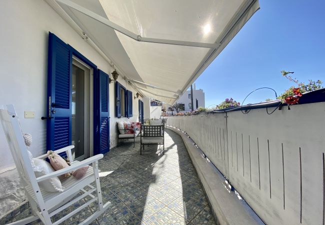 Apartment in Sperlonga - Casa with terrace overlooking the sea and parking space Apartment in Sperlonga - Casa with terrace overlooking the sea and parking space